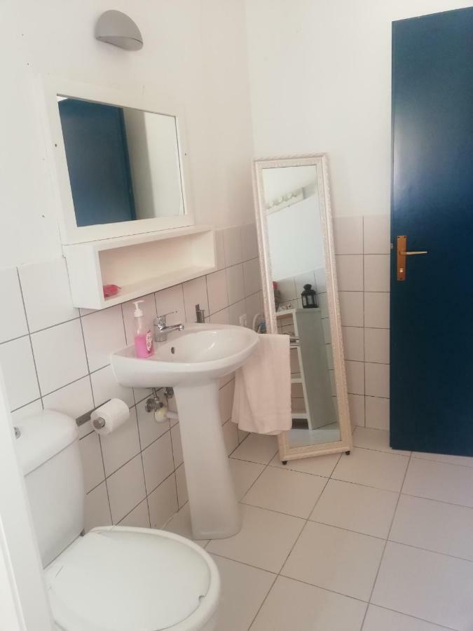 Alisios Beach House - Front Sea View Apartments Сал Рей Екстериор снимка