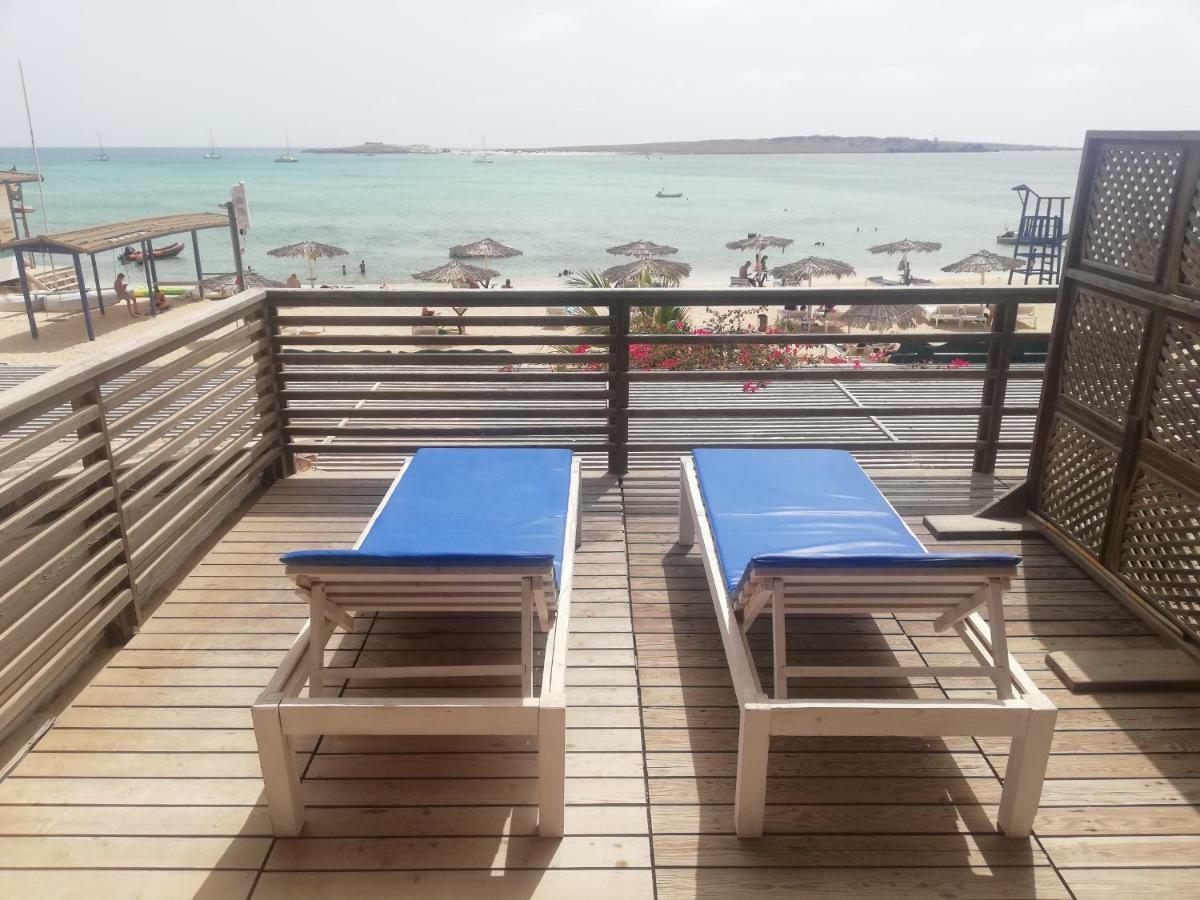 Alisios Beach House - Front Sea View Apartments Сал Рей Екстериор снимка